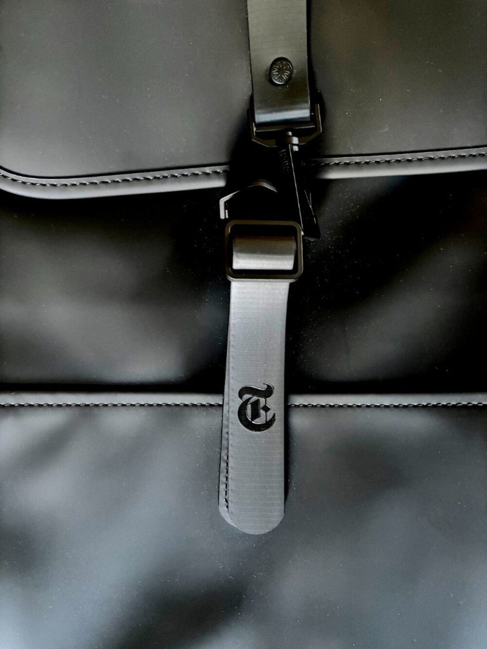 Rains Waterproof Laptop Backpack with a small T Brand (NYT) logo UNISEX - Picture 9 of 11